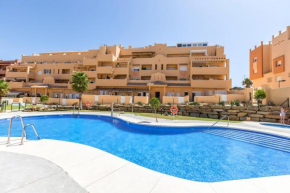 Bajo con Jardin y Piscina cerca de la Playa Dos Dormitorios, Tarifa